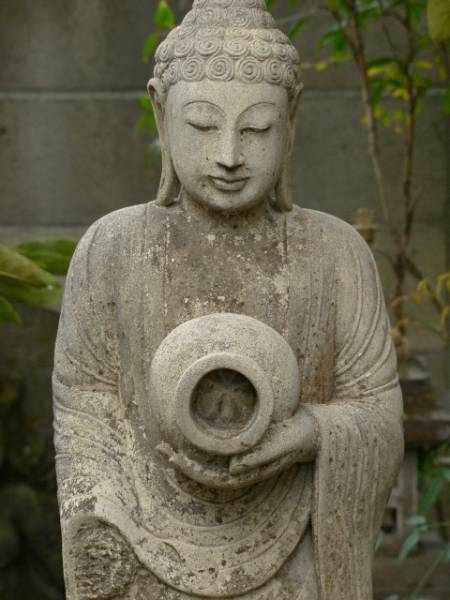 壺を持つ仏陀様の石像h74cm／35kg 仏像 釈迦如来 石仏 0508