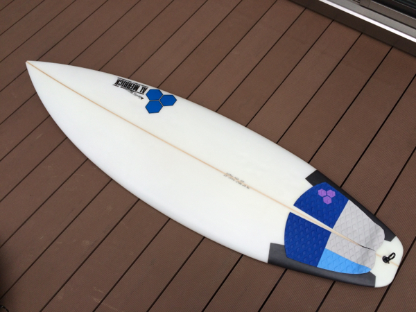 アルメリック THE NEW FLYER 5'7 19 3/8 2 5/16 26.7L future