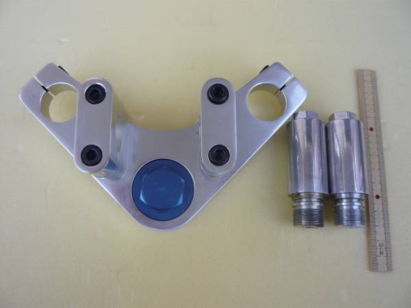 ホンダCD50 フロントフォーク　トップブリッジ HONDA ホンダ CG125 トップブリッジ 27mm 他車流用も CD50 CB50