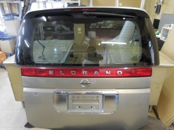 純正 エルグランド(E51) バックドア リアゲート KX6 *K004680