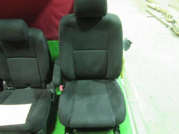 2-99283 ZNE10G ウィッシュ 助手席 アシスタントシート 美品