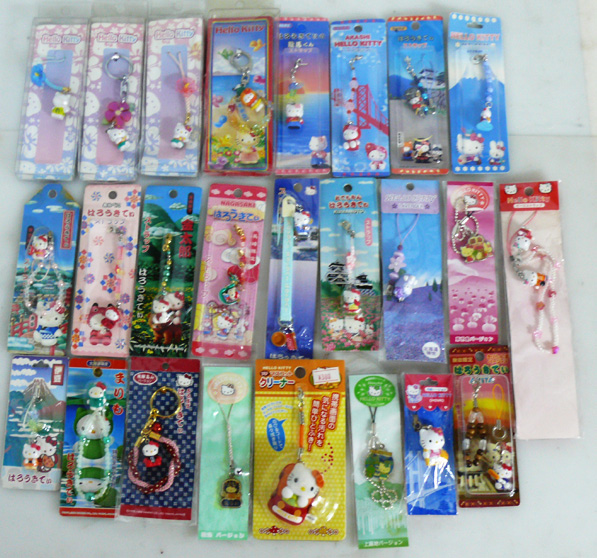 サンリオ ハローキティ ご当地限定ストラップ 25個セット 新品！