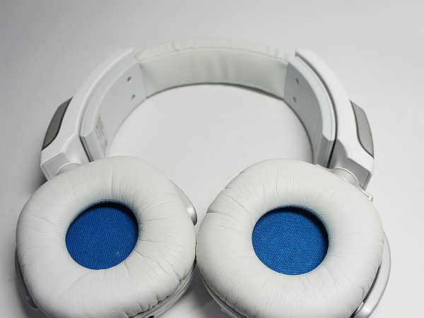 ●安心保証●新品同様●NW-WH303 walkman ホワイト●