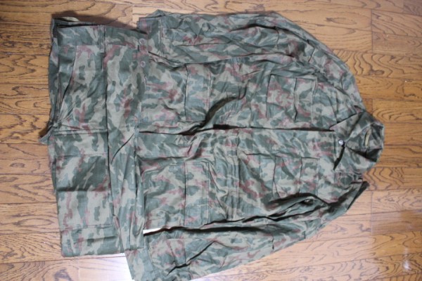 ロシア軍 : 戦闘服 あまり見かけない迷彩パターンです！ロシアの軍服