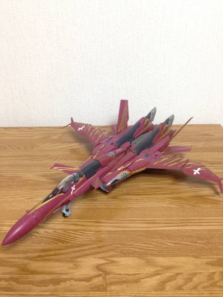 マクロスゼロ 1⁄60 SV-51γ やまと完全変形シリーズ : ノーラ機 やまと 