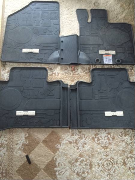 美品 ハスラー 純正ゴムマット