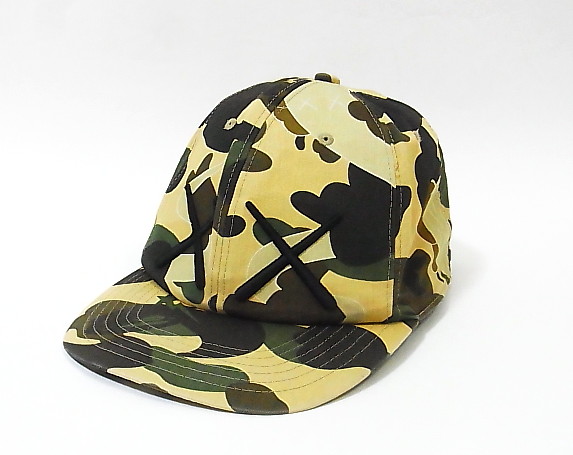 A BATHING APE×KAWS 1stカモ サル迷彩 キャップ L エイプ帽子 A BATHING APE×KAWS 1stカモ サル迷彩 キャップ L エイプ帽子