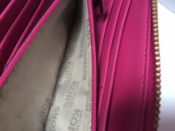 マイケルコース 長財布 美品 ピンク ラウンドファスナー