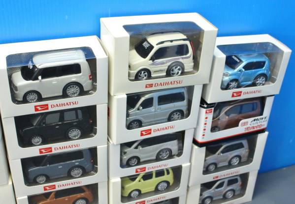 △非売品!!ダイハツライフネット□ミニカー25台セット (B5872)