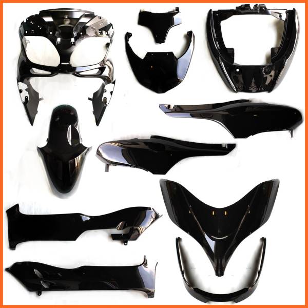 ＿＿★ラスト1★フォルツァ★外装 一式 黒★カウル★MF08前期