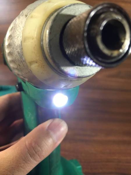 こ482 makita インパクトドライバー M693D 12V 動作OK マキタ