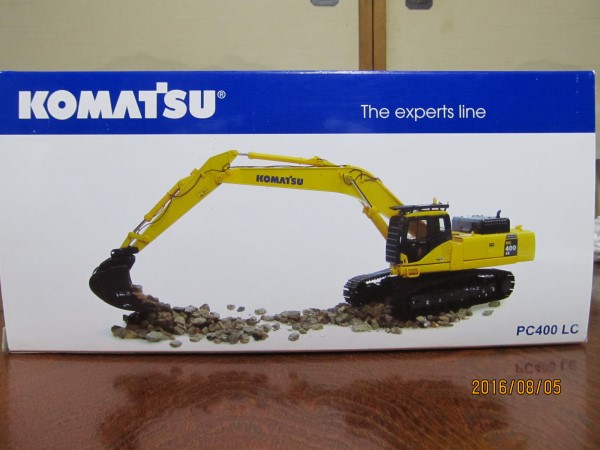 KOMATSU PC400 LC 1/50 KOMATSU PC400 LC ダイキャストモデル 1:50