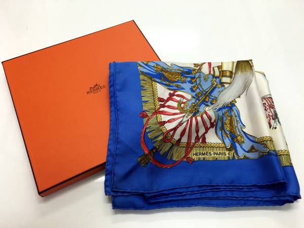 ☆HERMES/エルメス CAPARACONS スカーフ 中古 ケース付☆
