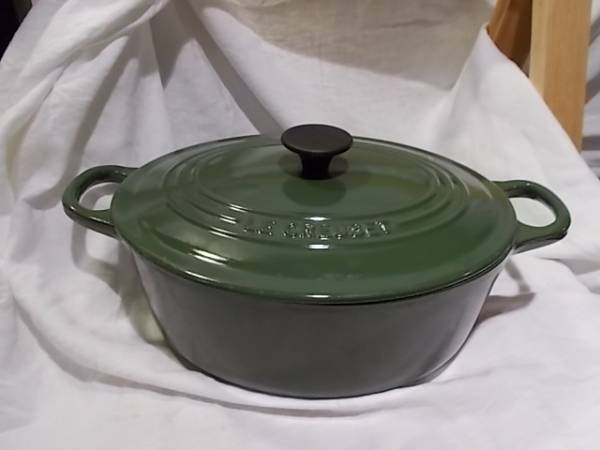 【未使用 廃盤色】 LE CREUSET ル クルーゼ　ココット オーバル 25 廃盤カラーLe Creusetルクルーゼ 両手鍋 ココット オーバル25㎝ ***こ
