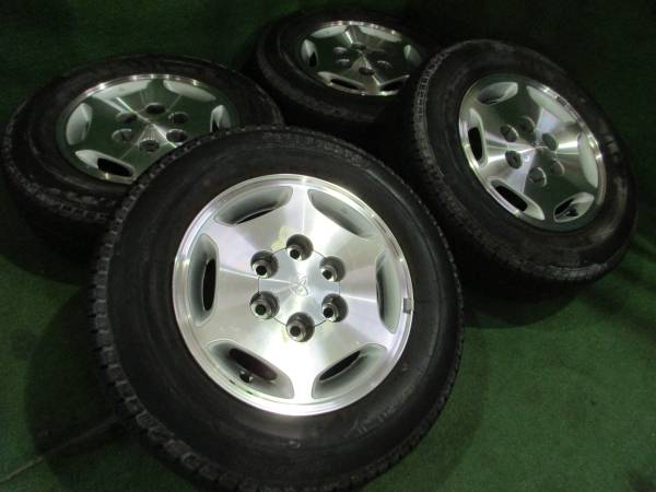 トヨタ　グランドハイエース純正15インチ トヨタ純正！グランドハイエース。205/70-15。4本セット。 サイズ
