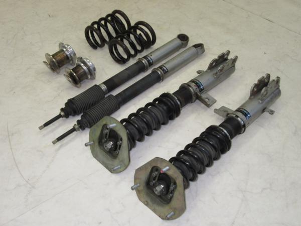 トヨタ10系アルファード用メーカー不明フルタップ車高調中古品 トヨタ