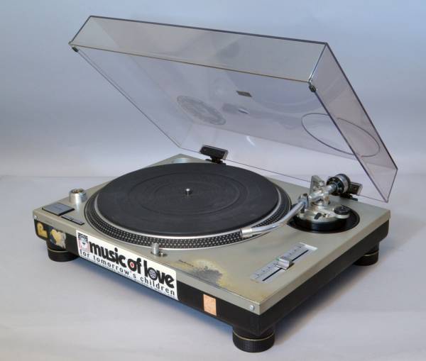 ジャンク扱い テク二クス SL-1200MK3D ターンテーブル