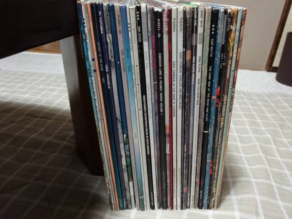 プログレLP　yes・クリムゾン・ELP・フロイド・他33枚セット