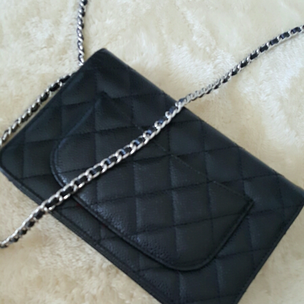CHANEL ノベルティ シャネル ブラックチェーンウォレット T