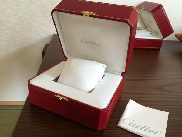 送料無料カルティエ純正時計ケース箱