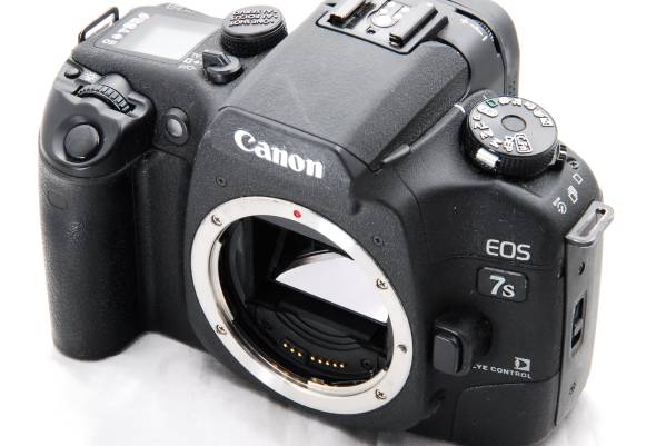 得価，安い ☆良品☆Canon キャノン EOS 7s ボディ☆動作品