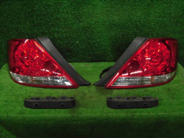 KB1 ホンダ レジェンド 純正 LED テールランプ 左右セット USED ホンダ