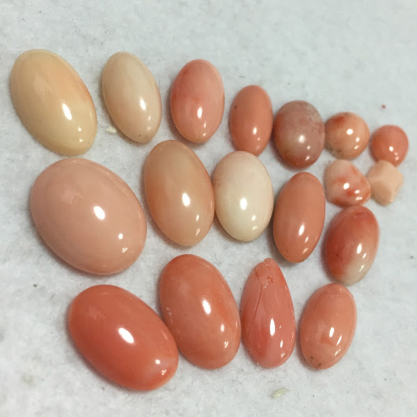 【天然珊瑚おまとめ】180ct オーバル 裸石 ルース 彫刻サンゴ