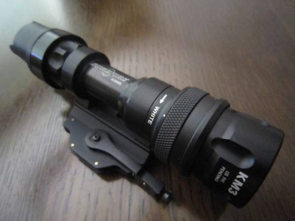 SUREFIRE　シュアファイアー　レプリカ　LED ウェポンライト