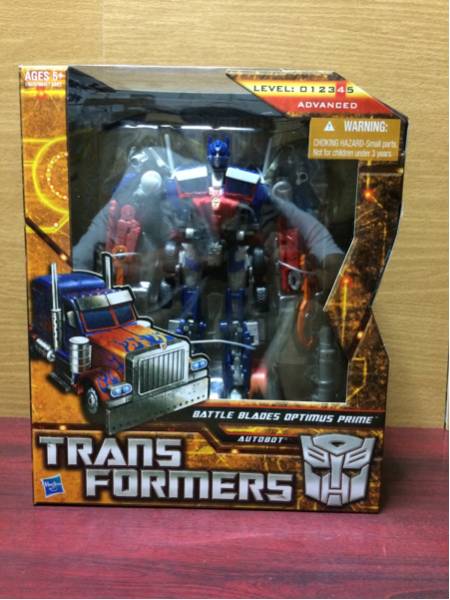 AA01 バトルブレード オプティマスプライム