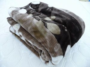 あったか ボリューム 敷きパッド シングル 西川 新品 格安 即決