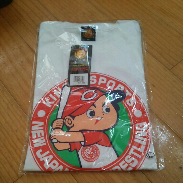 新日本プロレス 広島カープ コラボシャツ 限定 即完売 サイズXL