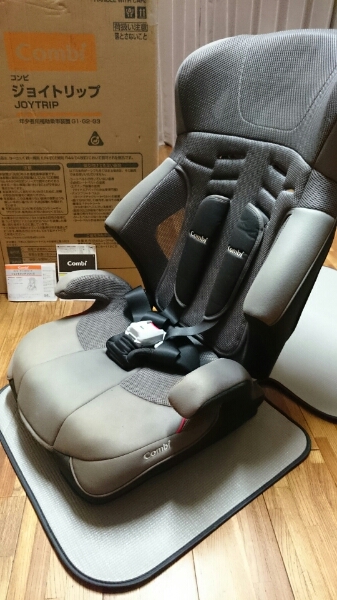 コンビ ジョイトリップ エアスルー ブラックcombi 美品⭐️ Combi