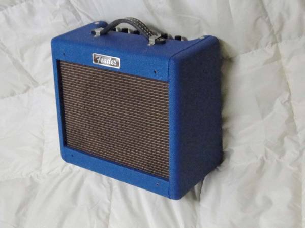 ☆☆ Fender Bronco フェンダー ブロンコ アンプ ☆☆