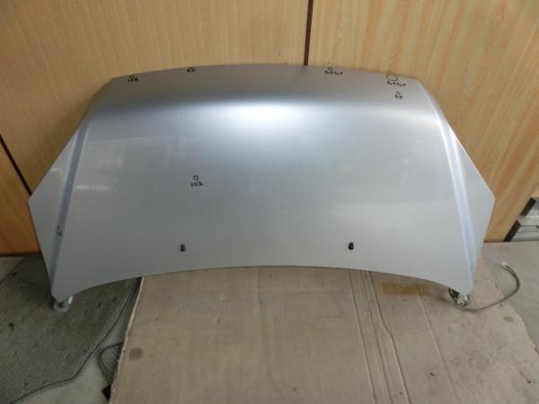 ★ヴォクシー AZR65G ボンネット　フードパネル　1D4 AZR60G