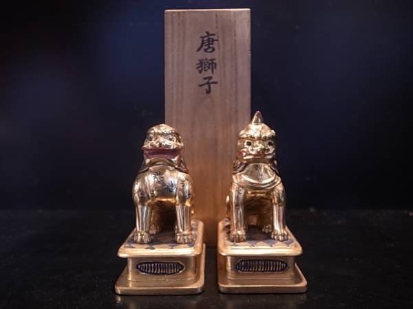 唐獅子 木彫 一対 金彩色絵 狛犬 共箱