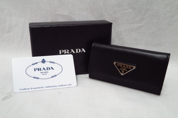 本物□未使用□プラダ□サフィアーノ/6連キーケース/4万/ttb166h PRADA