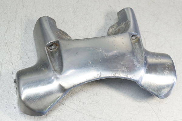 V-MAX☆純正 フロントウインカーステー 検3UF☆Kj44A