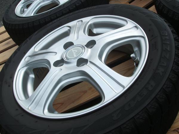 軽自動車用 ☆軽四/軽自動車用・14インチブリザック（バリ山）美品！