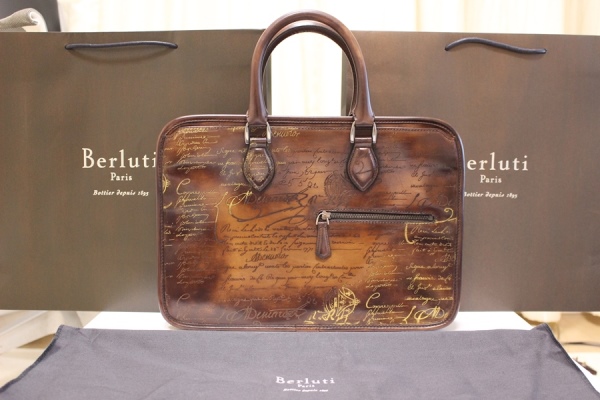 新品 Berluti ベルルッティ バッグ UNJOUR ゴールデンパティーヌ