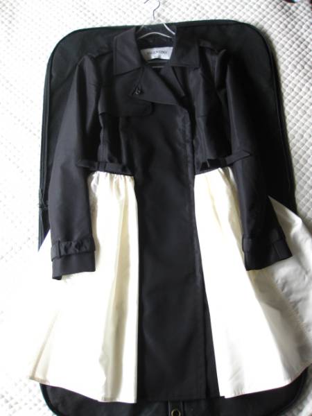 VALENTINO　ヴァレンチノ最高級バイカラーシルクコート42