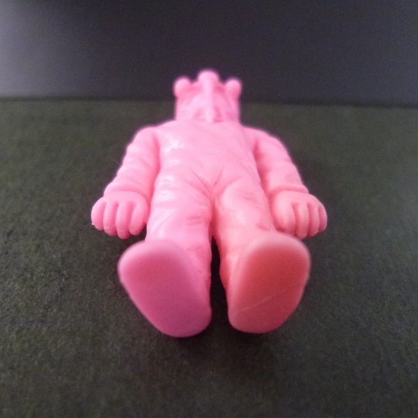 SALE，2025】 A163 ポピー 怪獣 消しゴム セミ人間 セミニンゲン