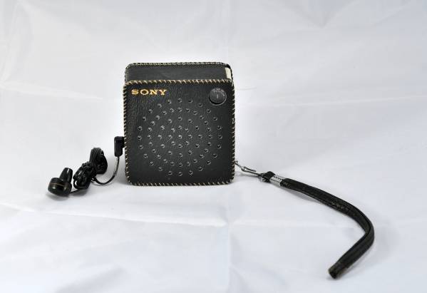 ★★ソニーのトランジスターラジオ２Ｒ-２１Ａ★★