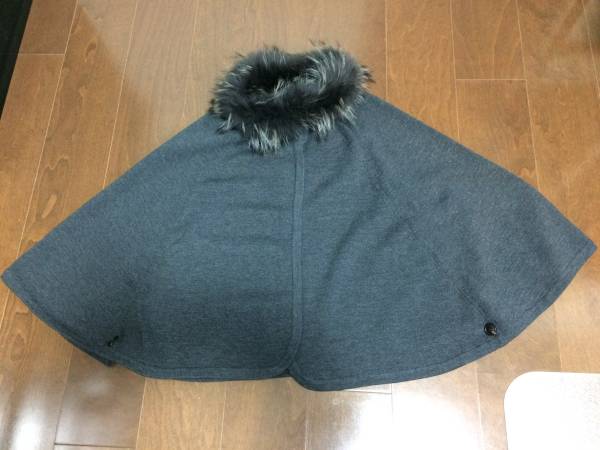 ★☆【中古・美品】 23区 オンワード樫山 ポンチョ サイズ44☆★