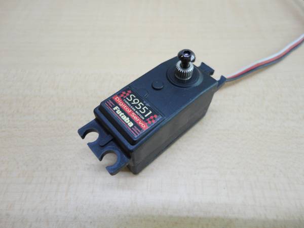 S9551 フタバ - デジタルサーボ ☆送料込み！！○フタバ ロープロ 中古