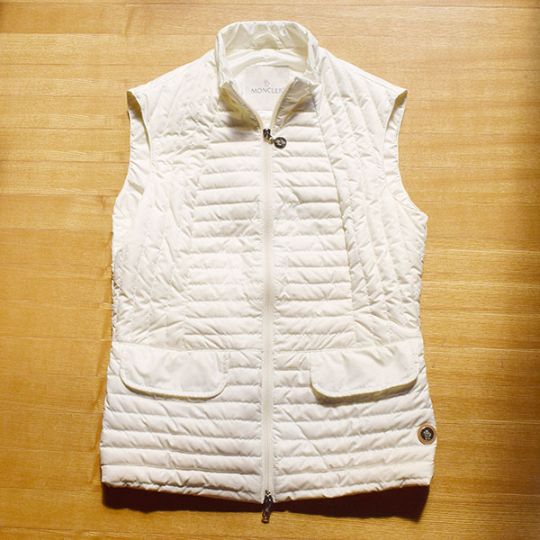 希少!MONCLER モンクレール ダウンベスト 白 2 MONCLER 希少!MONCLER モンクレール ダウンベスト 白 2 MONCLER