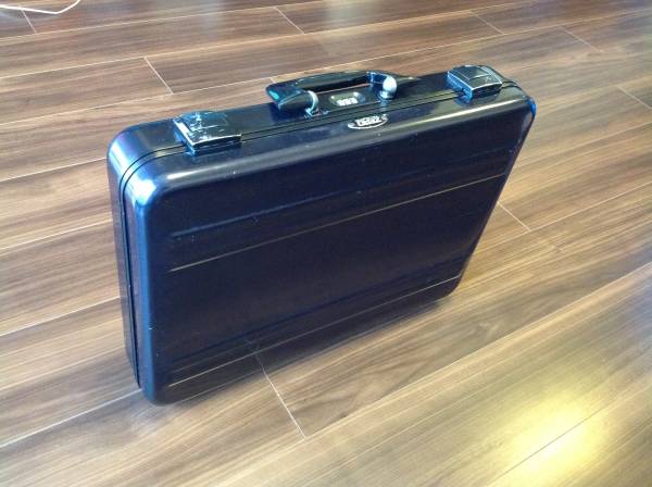 ゼロハリバートン Eシリーズ エリート　ブラック