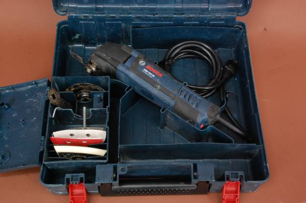 BOSCHボッシュ 電気カットソー GMF 250 CE