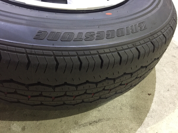 ブリジストン 195/80R15 ハイエース新車外し 【公式通販】