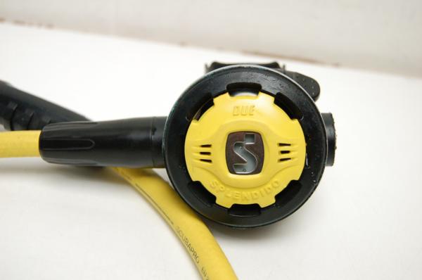 1円～ USED SCUBAPRO R380 オクトパス OH済 [27301]