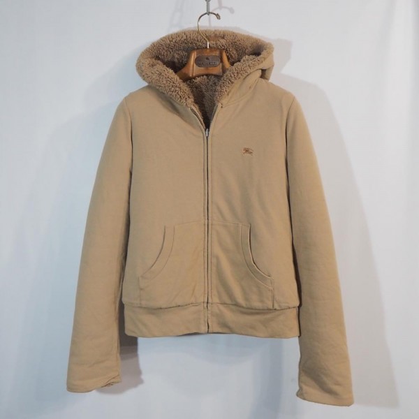 バーバリーブルーレーベル ボアリバーシブルパーカー38 BURBERRY